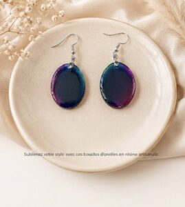 Boucles d&rsquo;oreilles  » Eclipse «  - Bijou artisanal en résine fait main en France