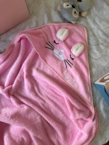 Création textile bébé personnalisée fait main en France